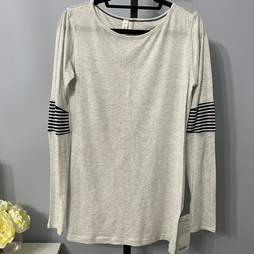 Lululemon Devotion Long Sleeve Tee NWT